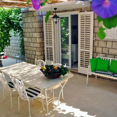 Ni-na Boutique House With Terraces Villa *