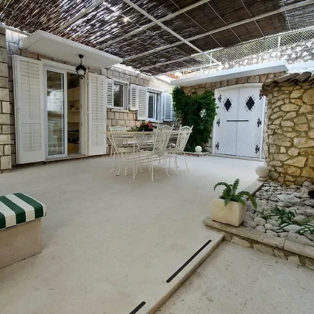 Ni-na Boutique House With Terraces Zaton (Dubrovnik-Neretva)